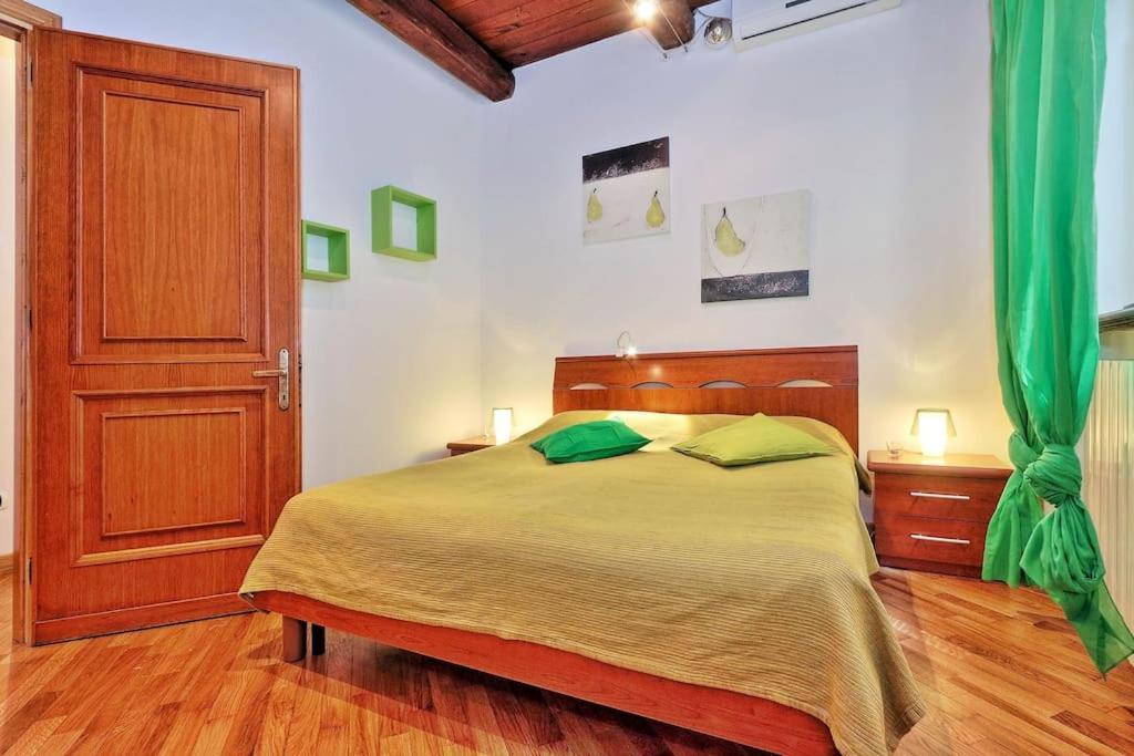 The Red Apartment Rome Luaran gambar