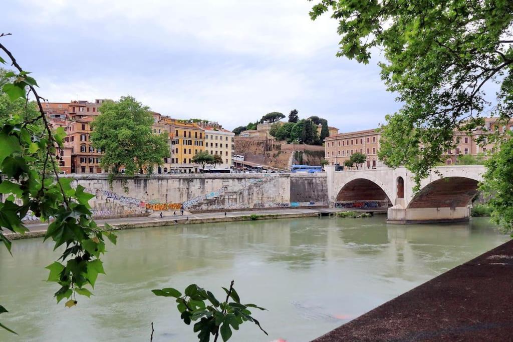 The Red Apartment Rome Luaran gambar